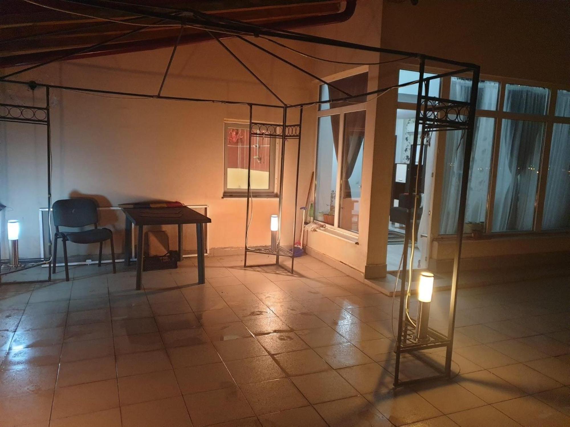 Sunset Holiday Home Bukares Bagian luar foto